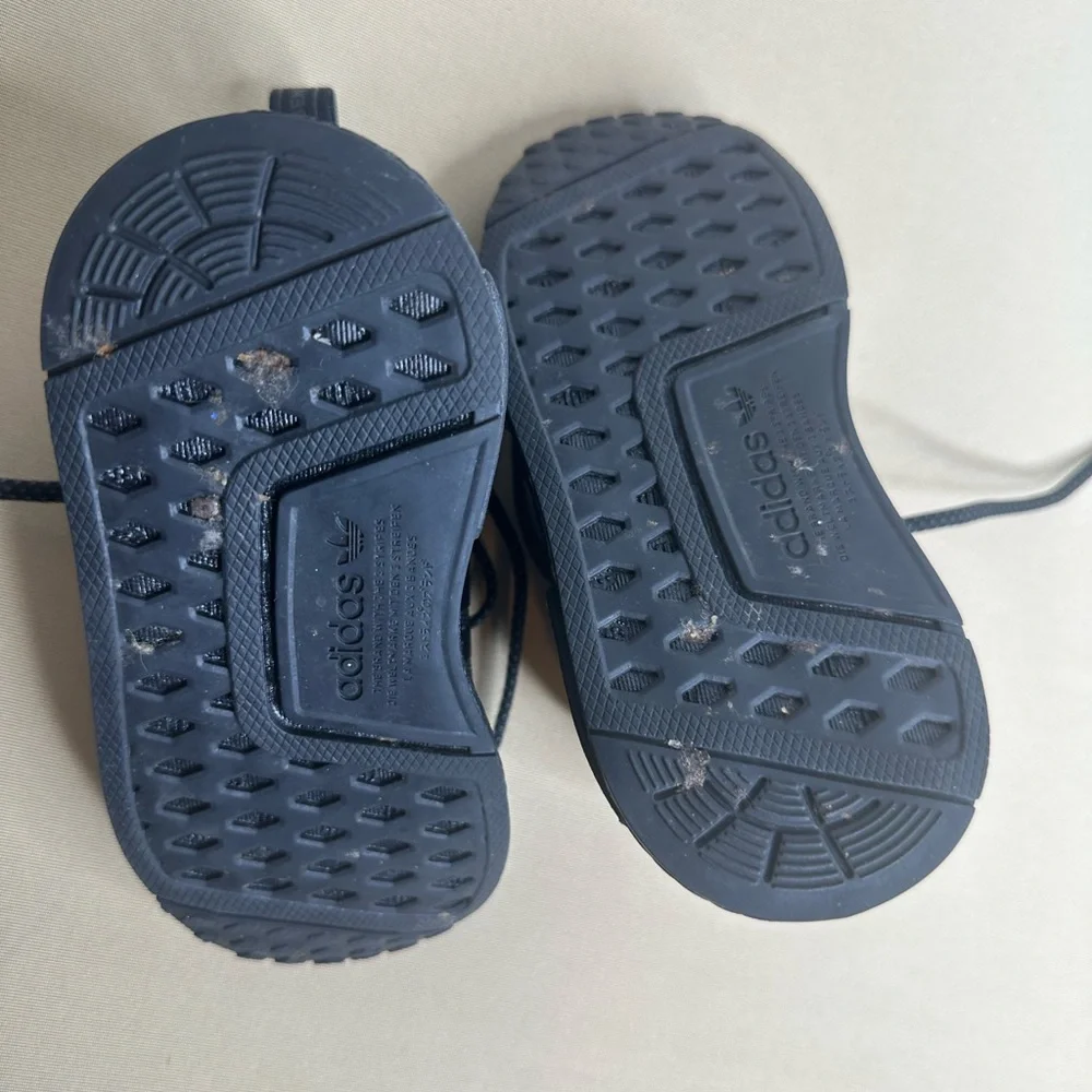Adidas black sneakers - Picture 4 of 4